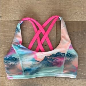 Girls Lululemon “Complete Focus Bra Reversible”